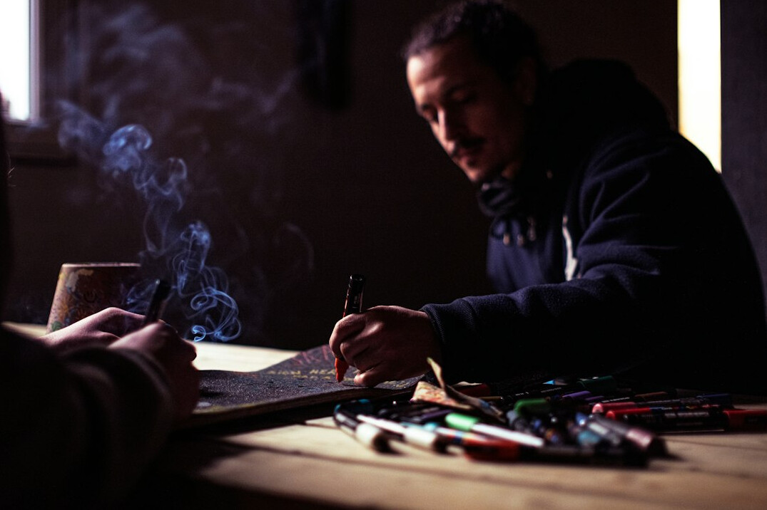 detective writing report